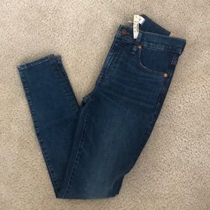 NWT Madewell jeans, size 26 9” mid rise skinny